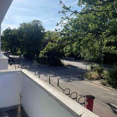 Whole Apartment Near To London Bromley Exterior photo